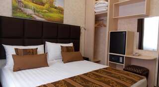 Гостиница Zara Адлер Стандартный двухместный номер с 1 кроватью или 2 отдельными кроватями и балконом-14
